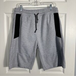 Southpole sz. L Men's Gray and Black Athletic sweat shorts